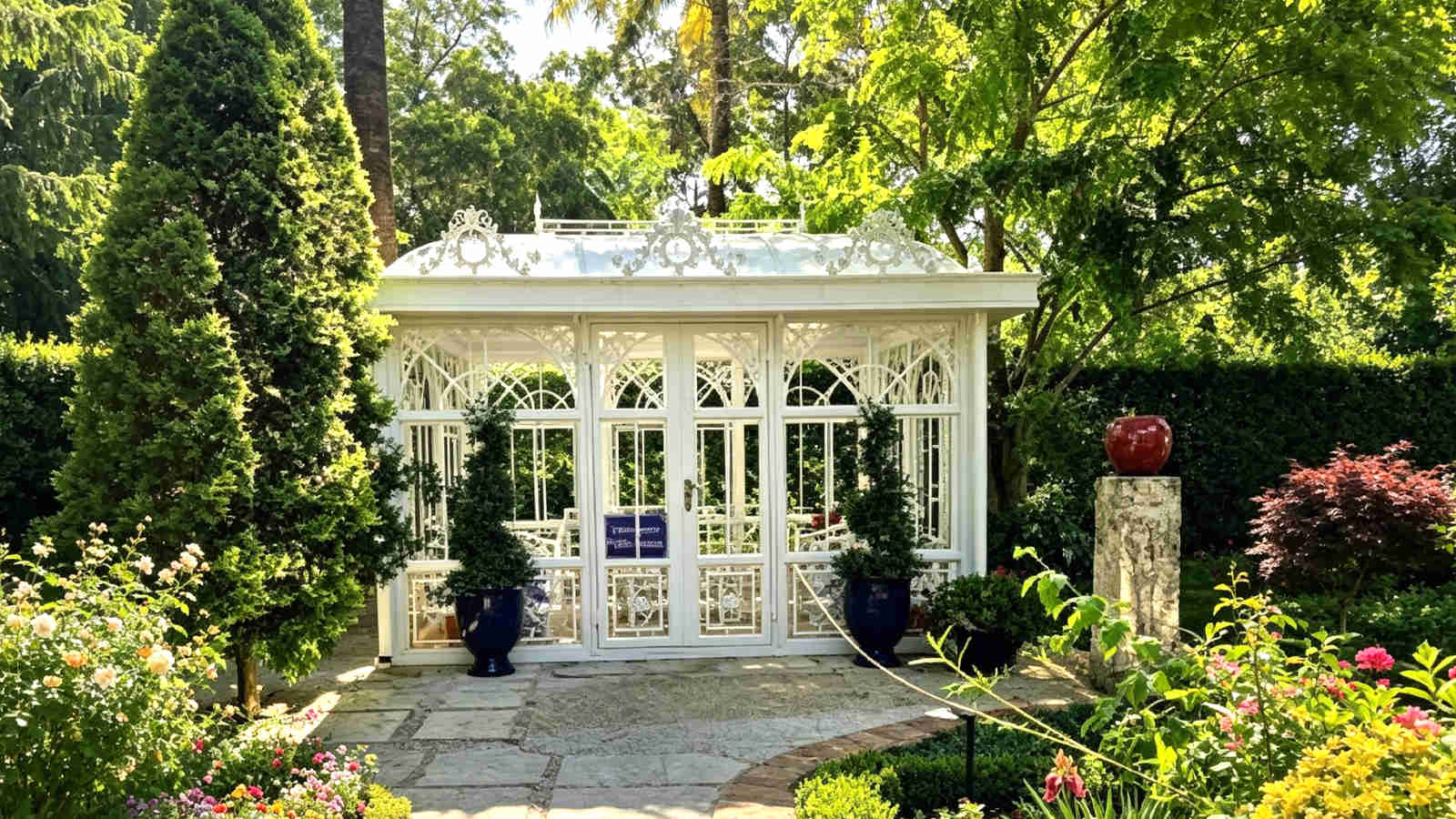 Manor Arch, Octagon Royal, Lace Scroll Conservatories